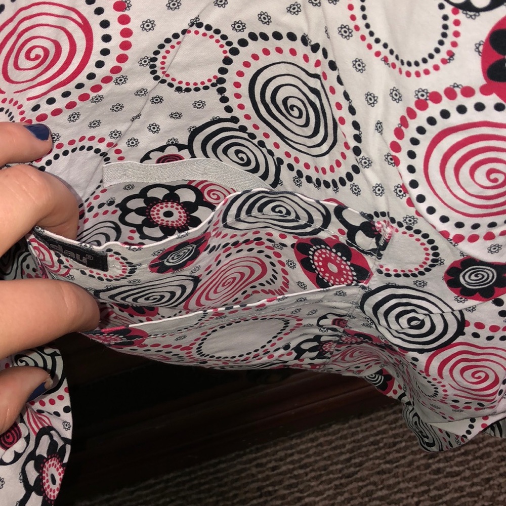 Scrub Top - Picture 4 of 5